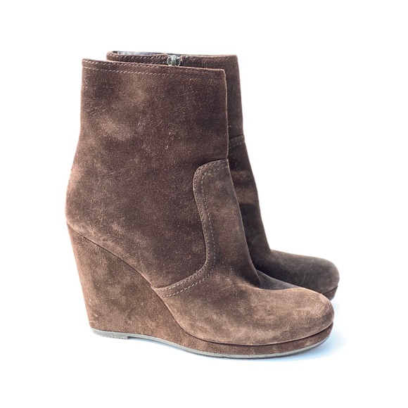 💯 Authentic Prada boots - Picture 3 of 5